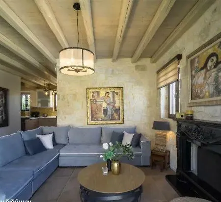 Heraklion Twins House - Private Pool Retreat Villa *