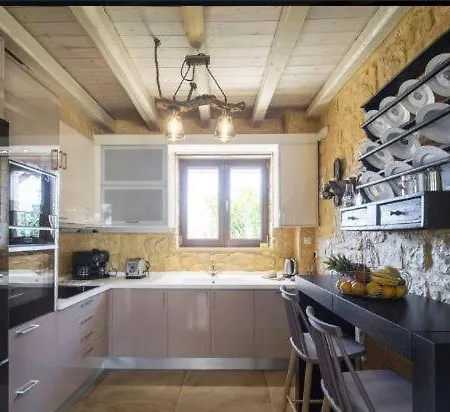 Heraklion Twins House - Private Pool Retreat Villa *